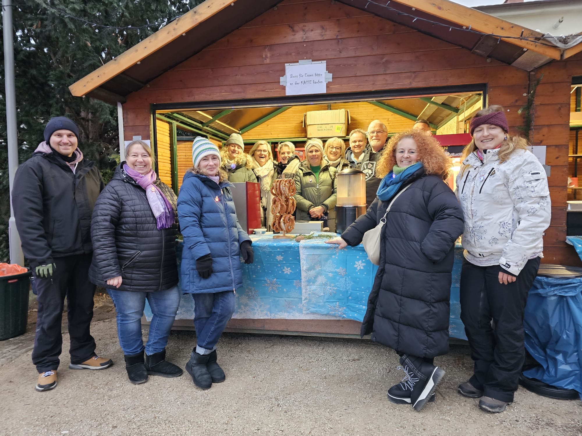 Samariter und Kesselhexen im Schneegestöber