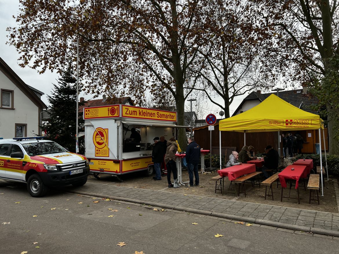 asb-worms-kleiner-samariter-nikolausmarkt-leiselheim-2022_2.JPG